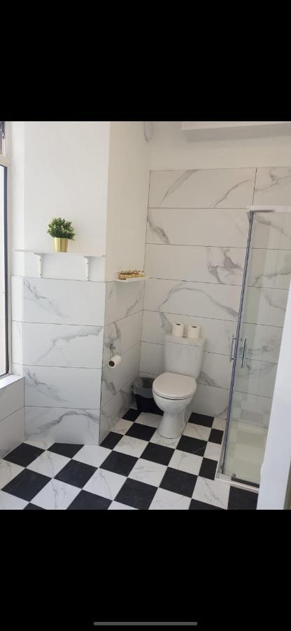 Adams Townhouse Bed & Breakfast Dingle Bagian luar foto