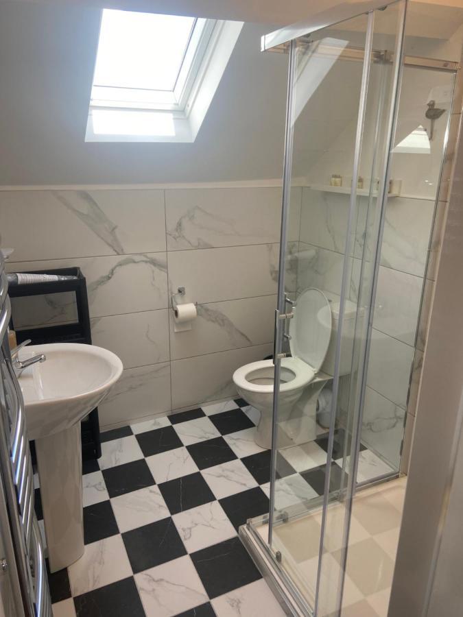Adams Townhouse Bed & Breakfast Dingle Bagian luar foto